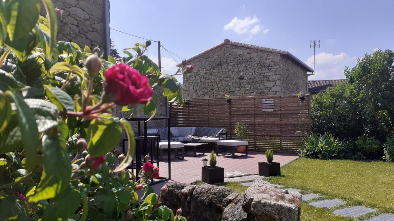 Gite Le St Aubinois Saint-Aubin-des-Ormeaux Bagian luar foto